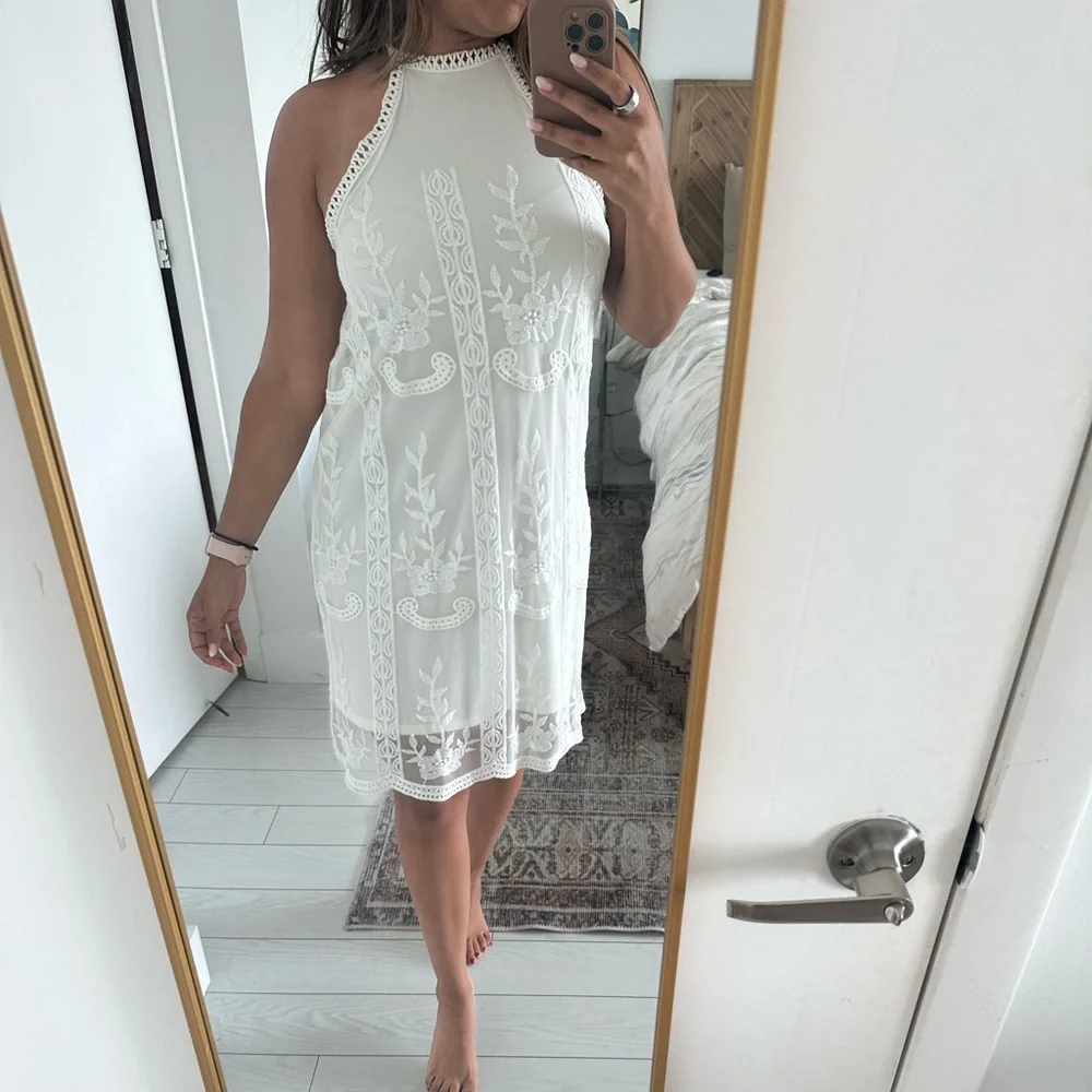 Embroidered Lace Jun Ivy Dress - Picture 7 of 9